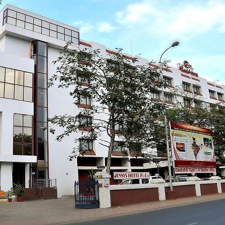 Breeze Residency Hotel Tiruchirappalli Ngoại thất bức ảnh