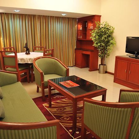 Breeze Residency Hotel Tiruchirappalli Ngoại thất bức ảnh