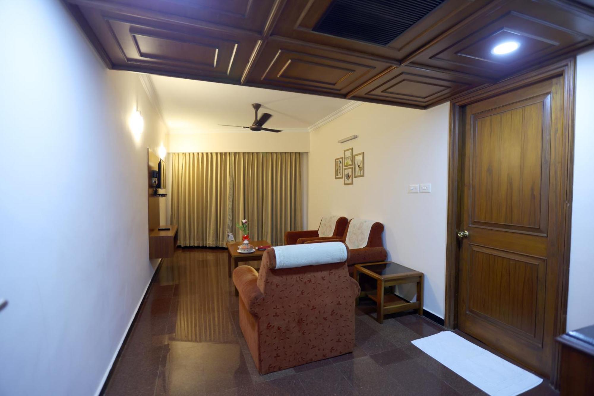 Breeze Residency Hotel Tiruchirappalli Ngoại thất bức ảnh