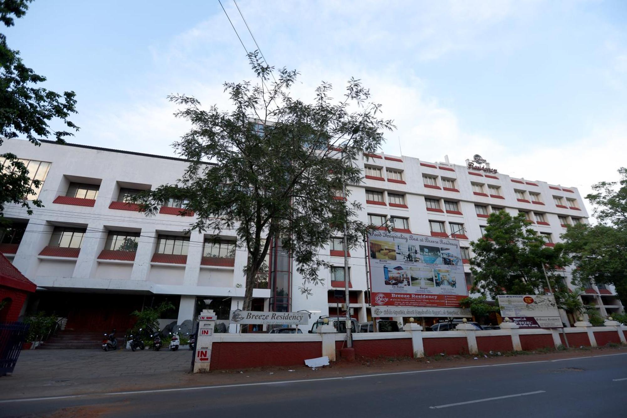 Breeze Residency Hotel Tiruchirappalli Ngoại thất bức ảnh